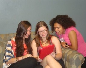 Ipad-pic-of-actual-students-Elaheh-300x225 Ipad-pic-of-actual-students-Elaheh-300x225